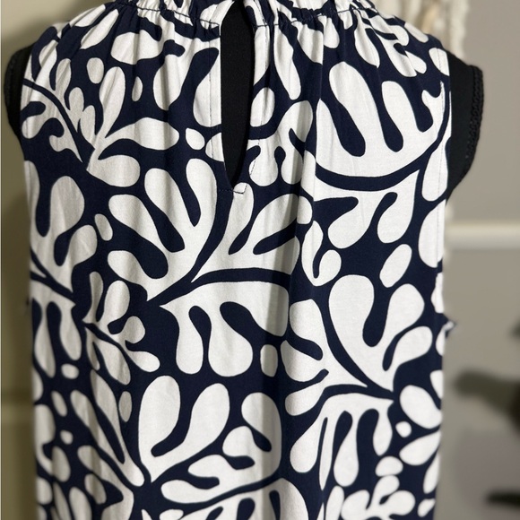 LOFT Navy and White Sleeveless Midi Dress with Bold Leaf Print - Picture 5 of 5